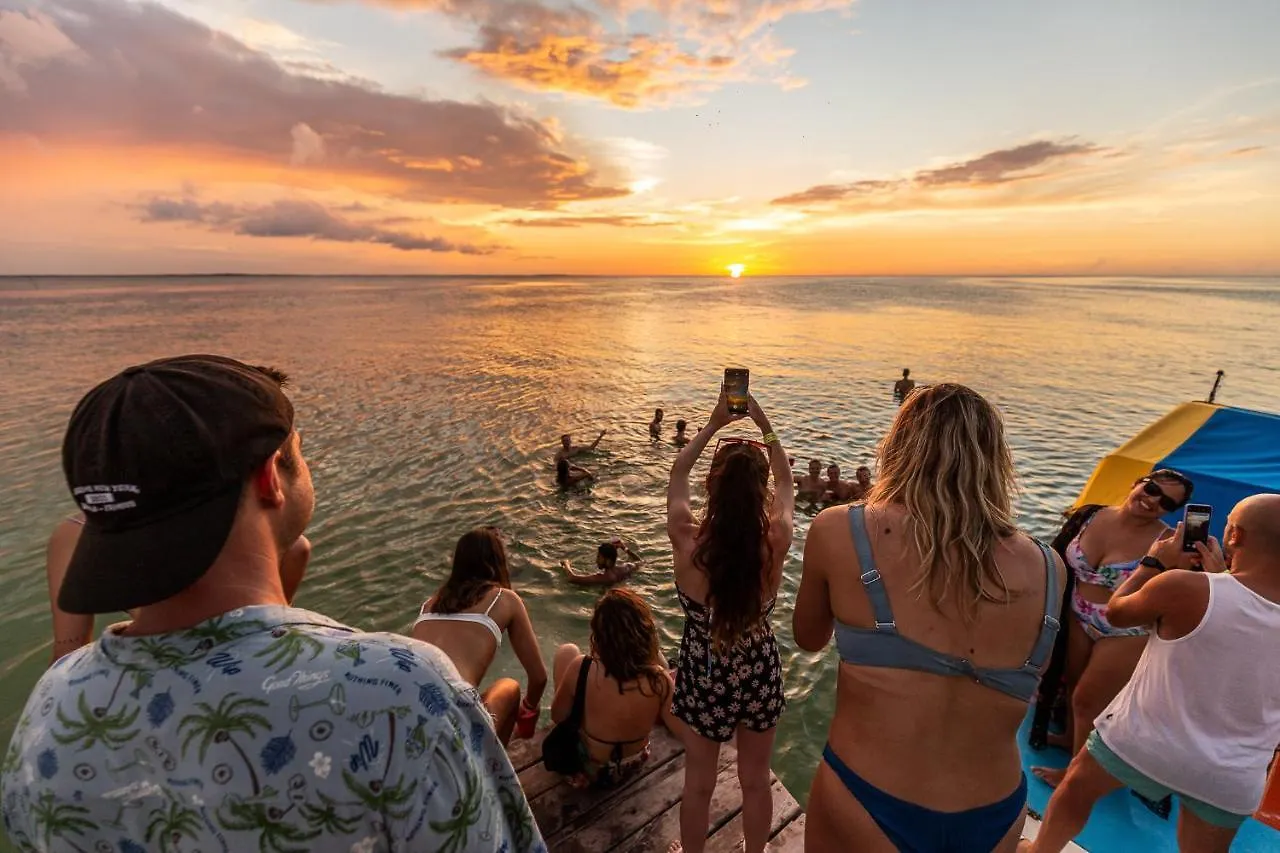 Che Holbox Hostel & Bar Adults Only