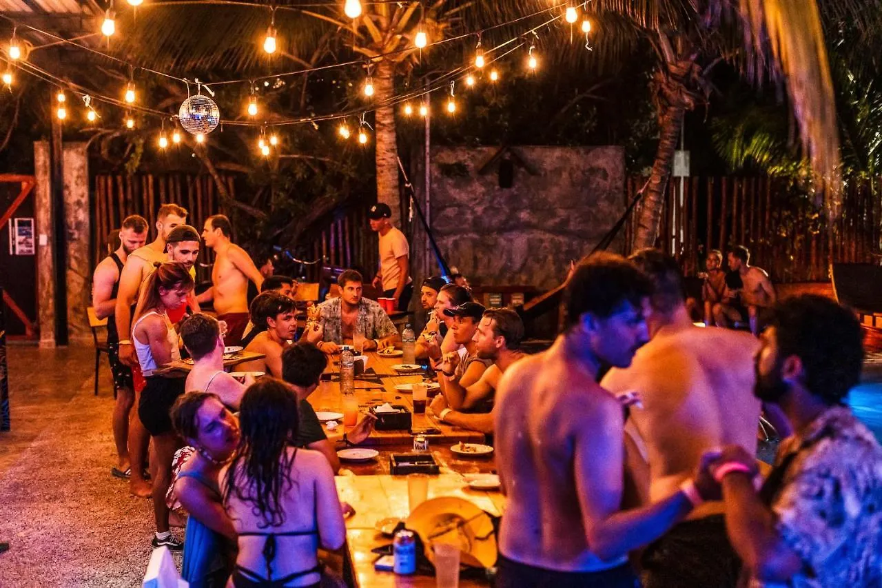Che Holbox Hostel & Bar  Isla Holbox